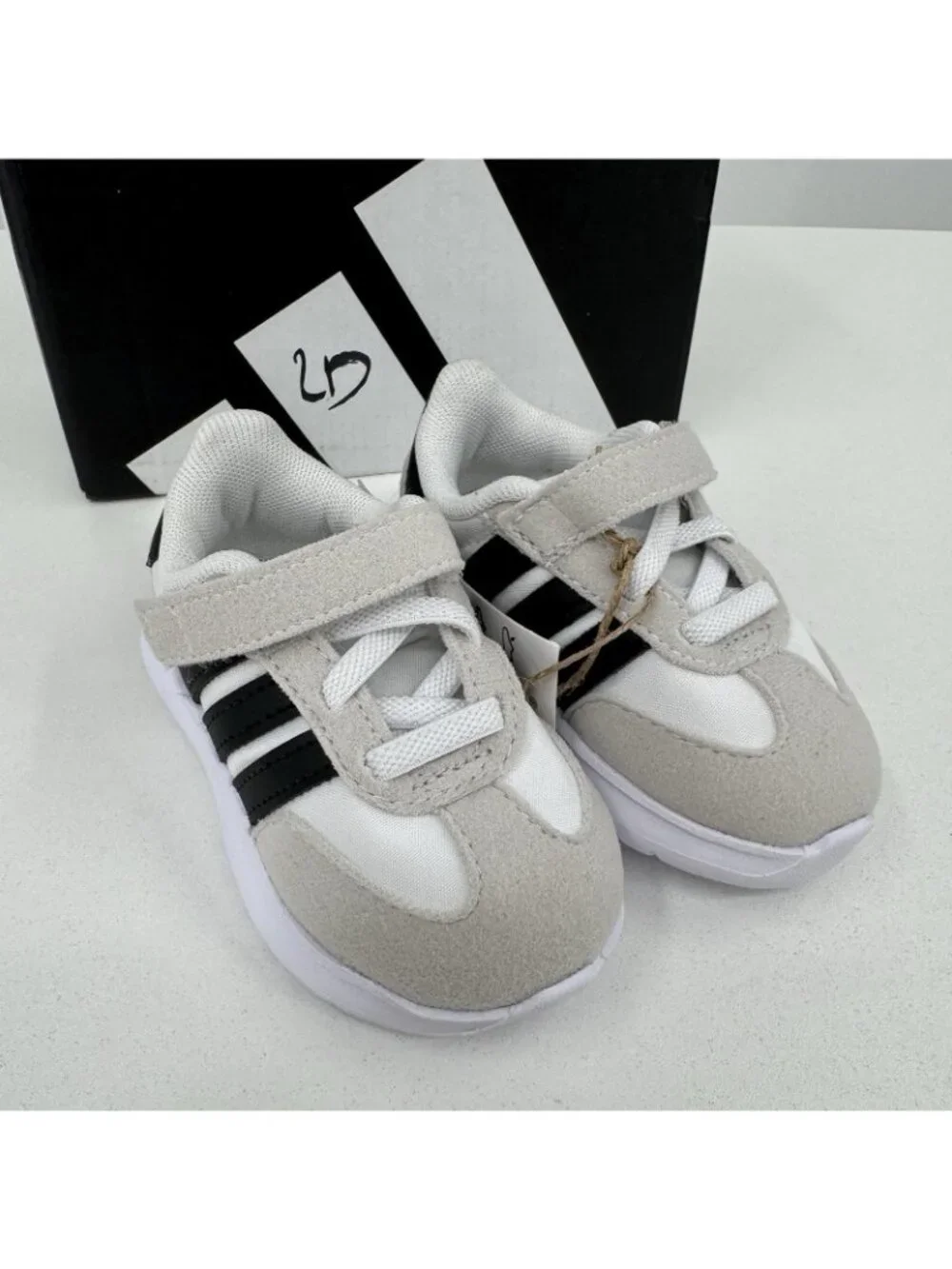 Adidas Infant Girl's Run 70s 2.0 Running Shoes Hook & Loop size 5K White/Black
